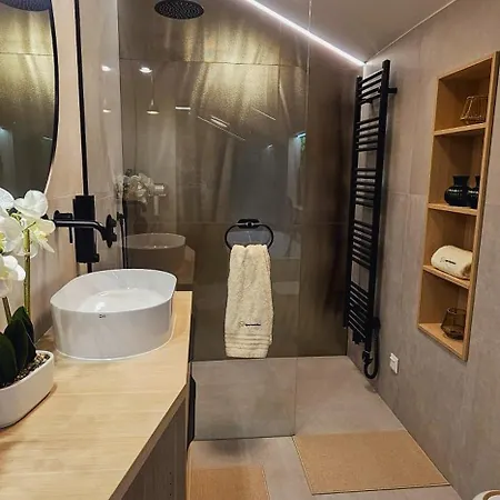 Apartmanica 5b Private Wellness, Garage, 샬레