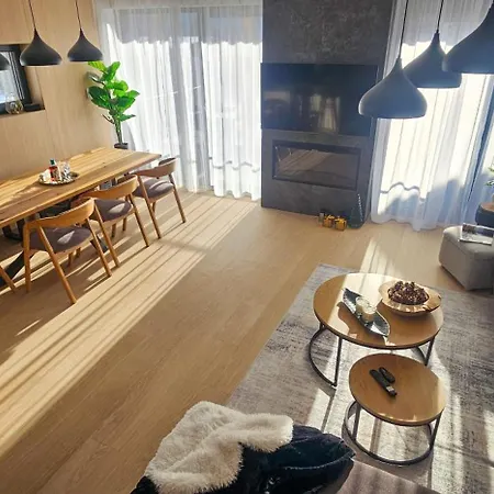 Apartmanica 5b Private Wellness, Garage, 샬레