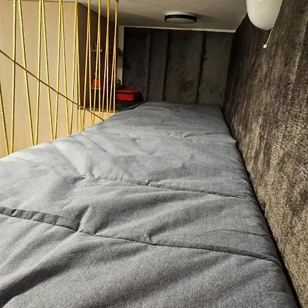 Apartmanica 5b Private Wellness, Garage, 샬레 도노발리