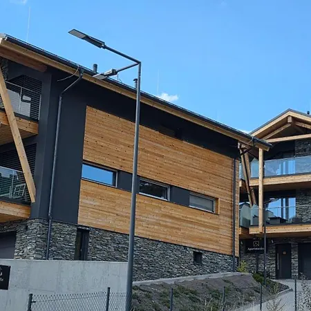 Apartmanica 5b Private Wellness, Garage, 木屋